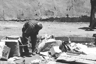 世界上最自私的老太，自私的老太太